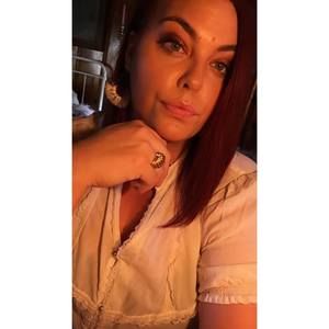 Meet your Posher, Jillian